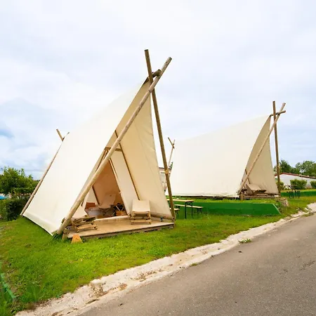 Kampaoh Oyambre * El Tejo